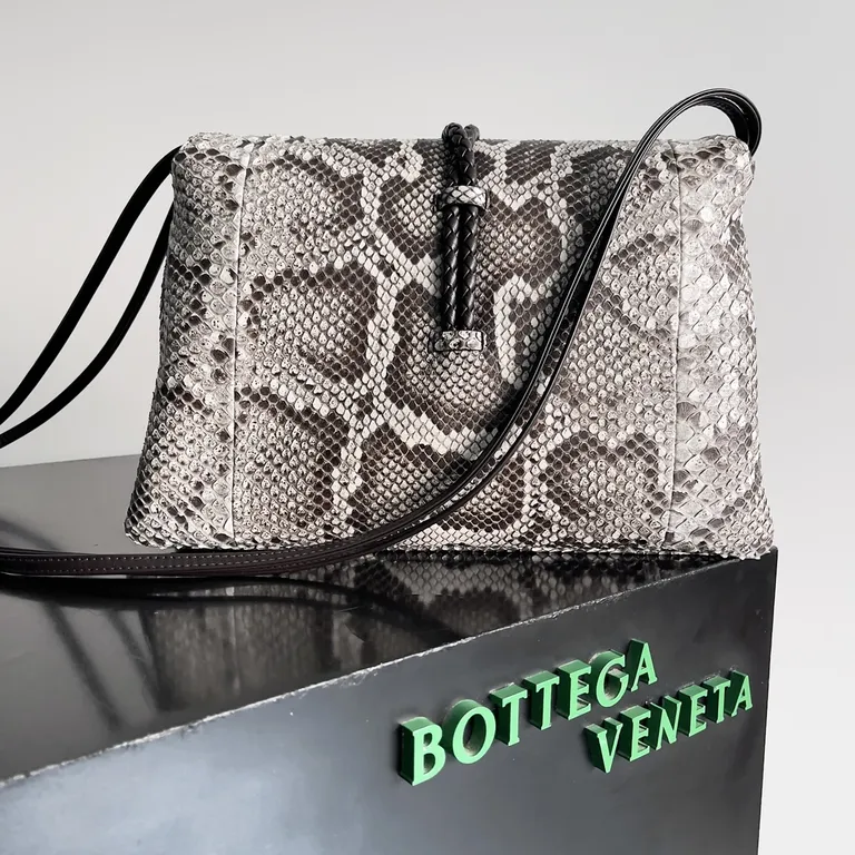 Bottega Veneta Bag 